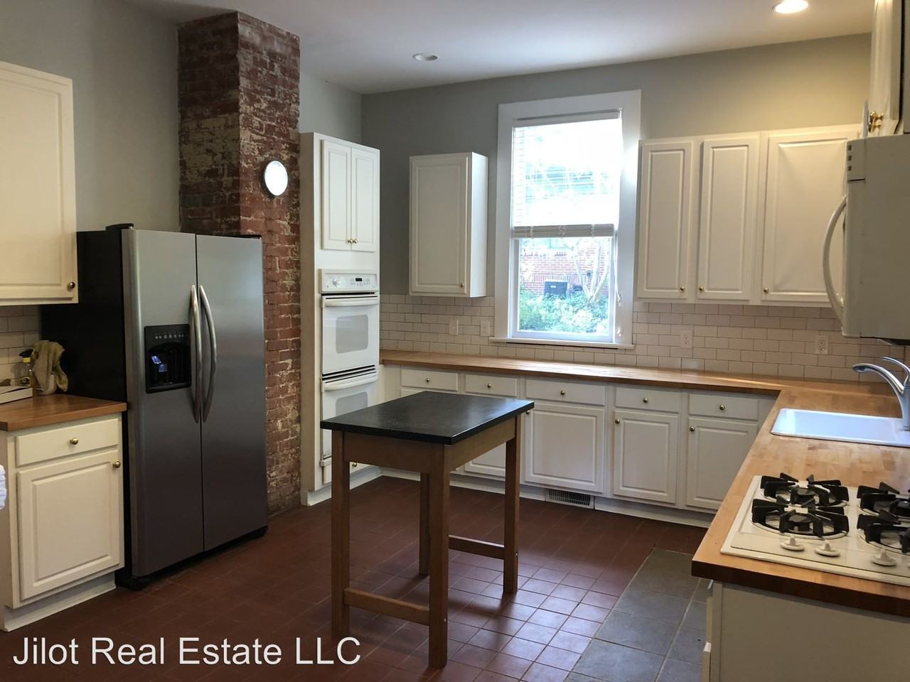 87 Howard St NE - Photo 3 of 16