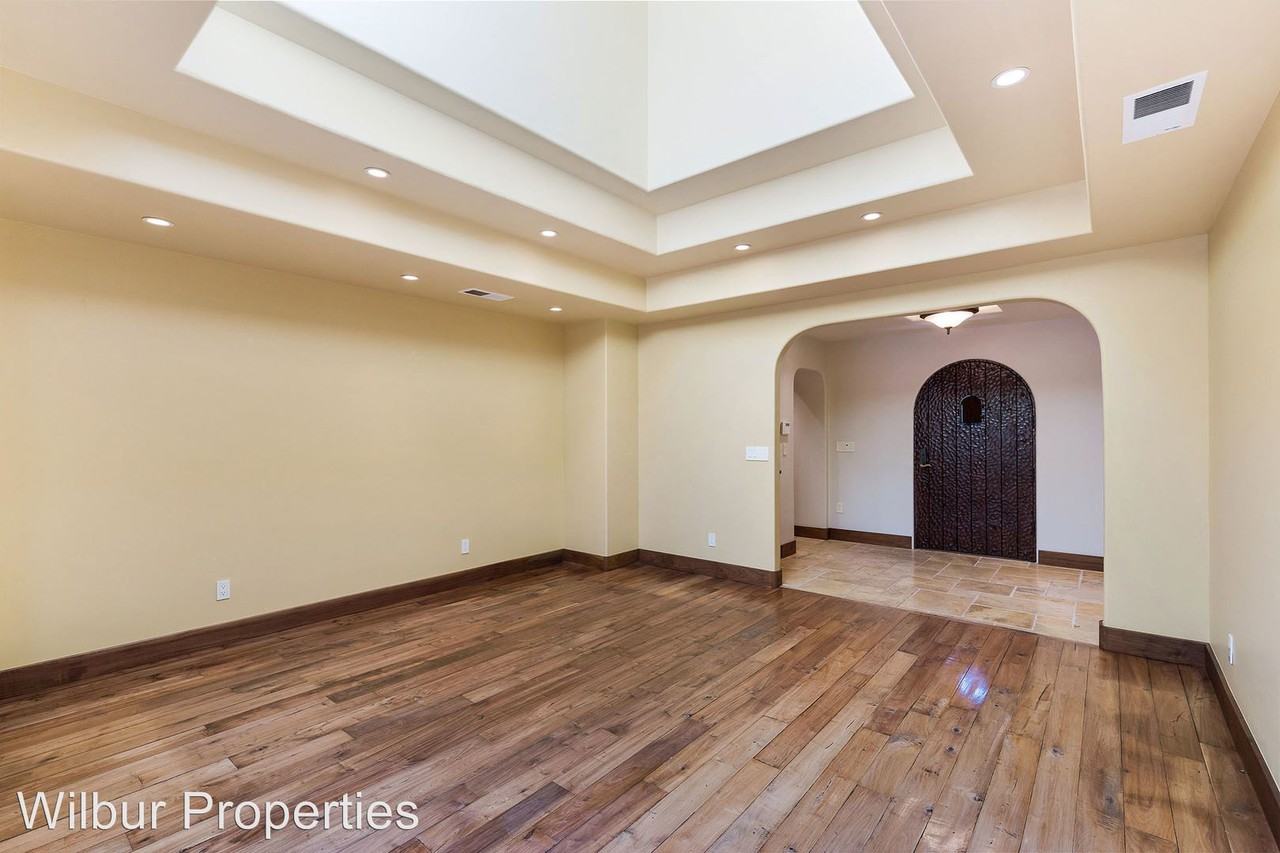 175 Higgins Ave - Photo 3 of 18