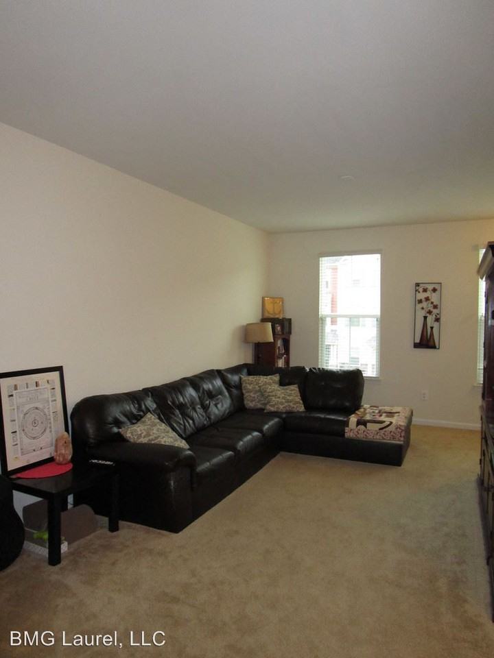 619 Ravenwood Dr - Photo 3 of 18