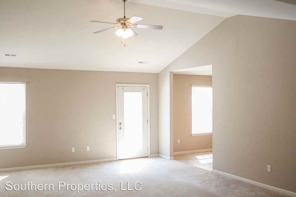 1416 Bodie Dr - Photo 3 of 33