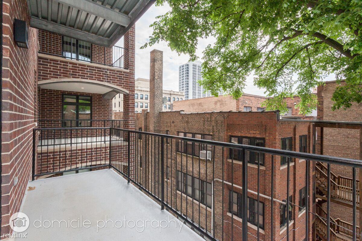 434 W Melrose St - Photo 2 of 30