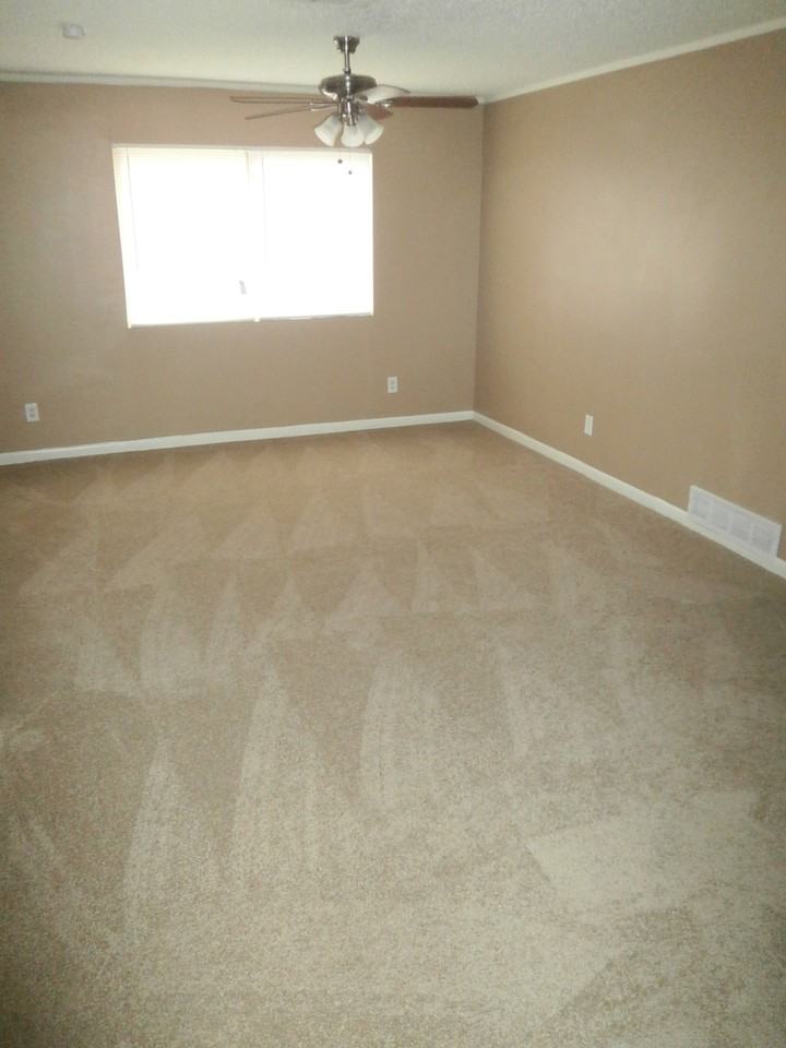 1801 Beacon Way - Photo 3 of 10