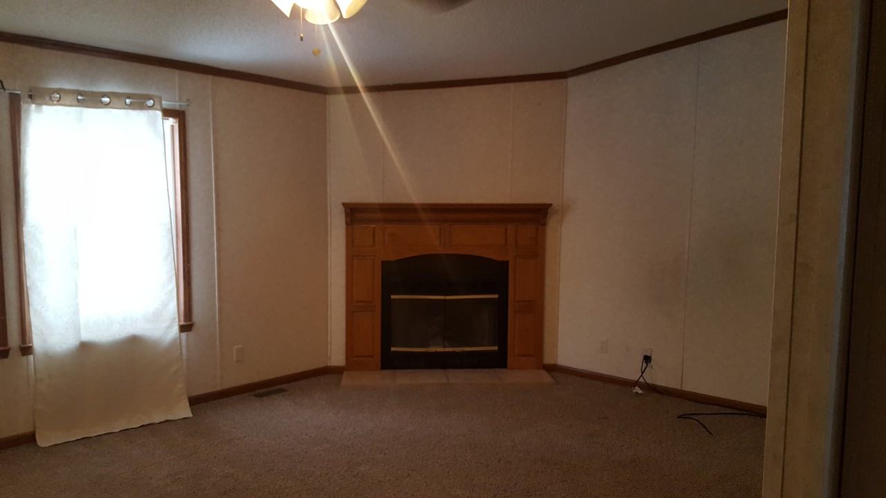 1201 Jacks Creek Road - Photo 2 of 7