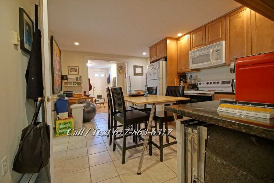 117 Auburn Street #1R - Photo 2 of 10