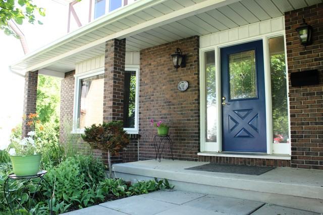 249 Kennedy Lane West