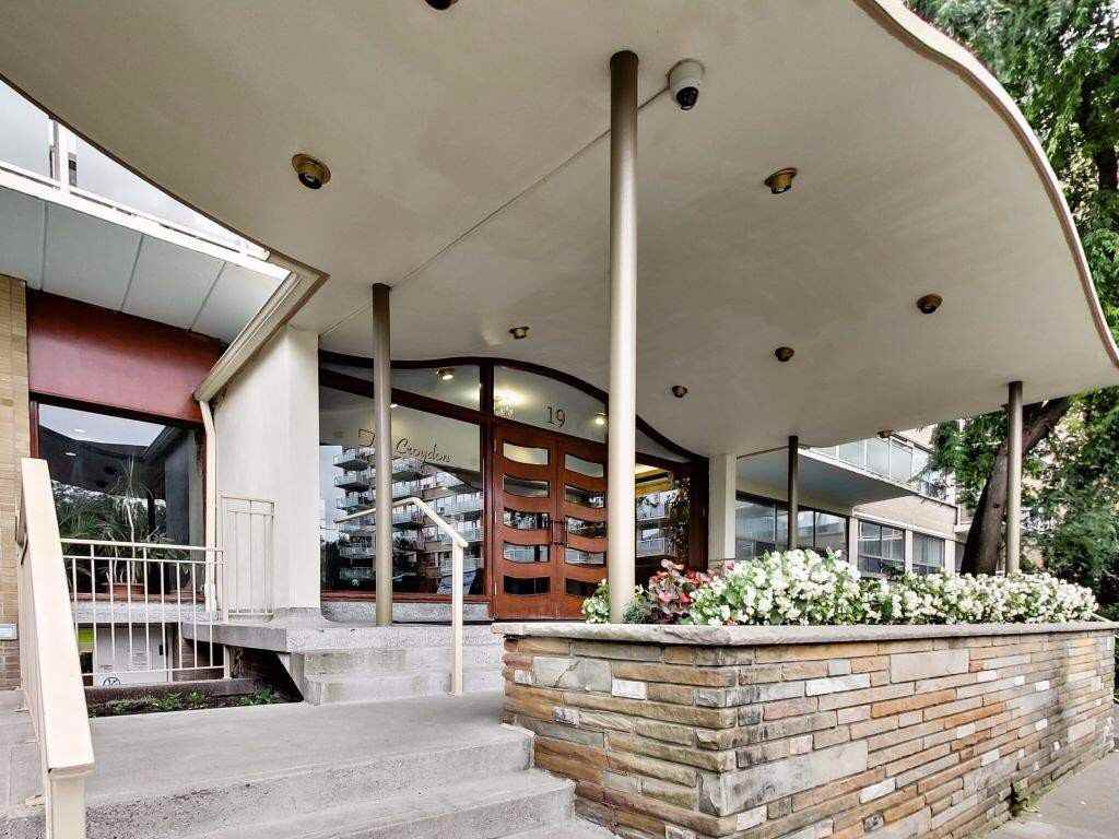 21 Lascelles Boulevard - Photo 3 of 9