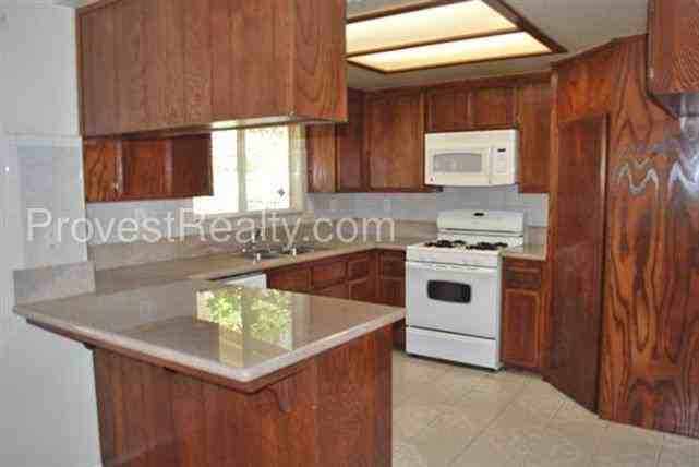 13590 Chinquapin Dr - Photo 2 of 7