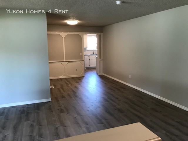 6612 Woodridge Ave - Photo 3 of 25