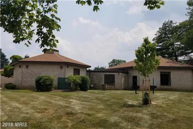 6996 Hanover Pkwy - Photo 2 of 9