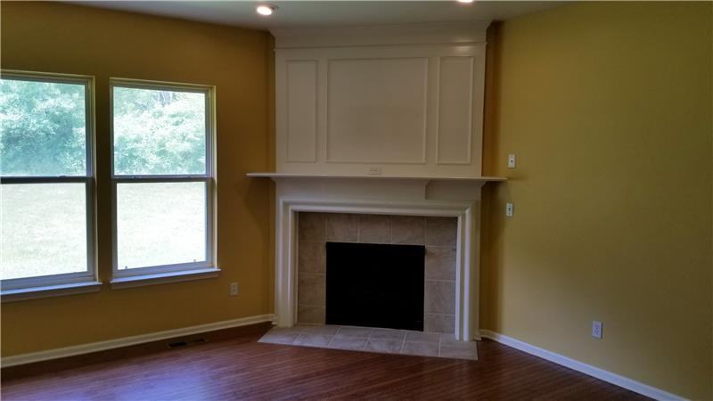 902 Deer Valley Rd - Photo 3 of 24