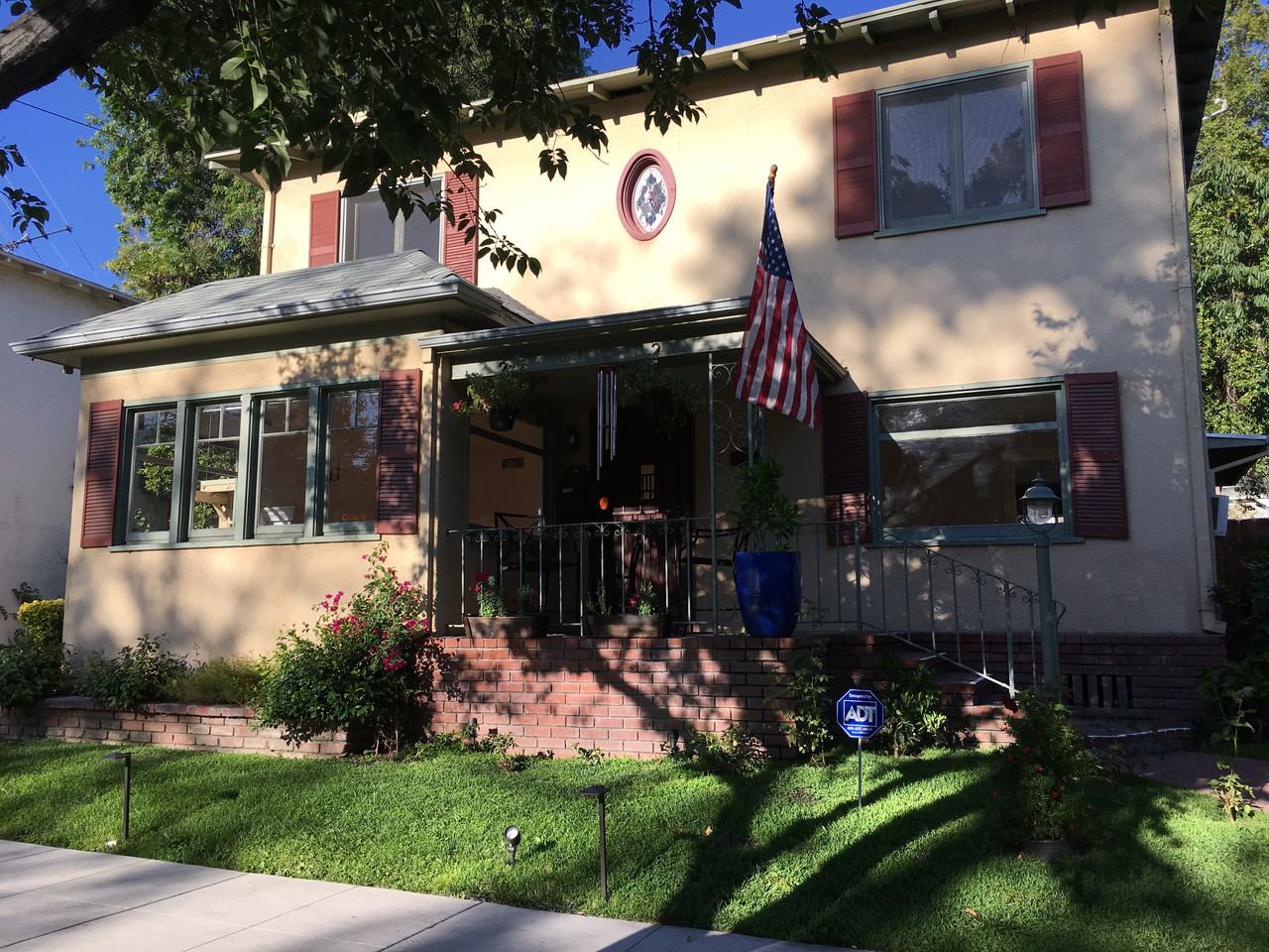 624 N Indian Hill Blvd - Photo 2 of 23