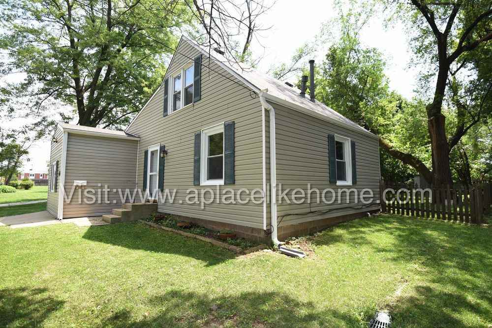 7701 W 80th St - Photo 2 of 18