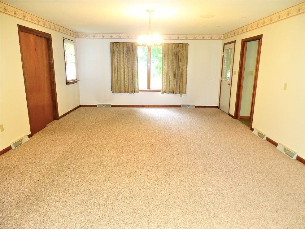 160 Clay School Rd - Photo 2 of 19