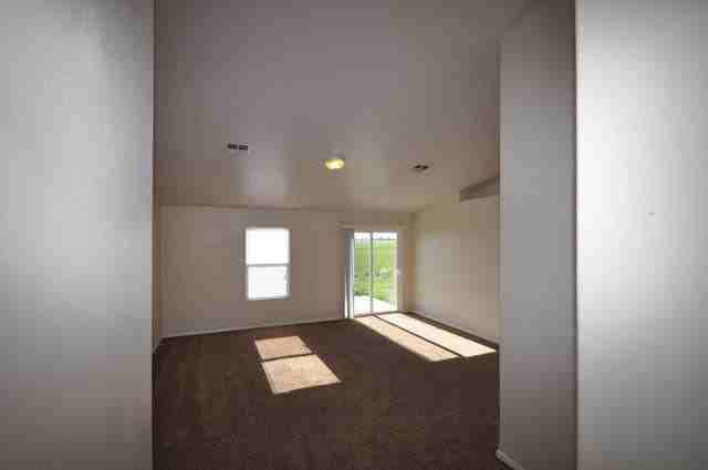 16692 Zaragosa Way - Photo 3 of 30