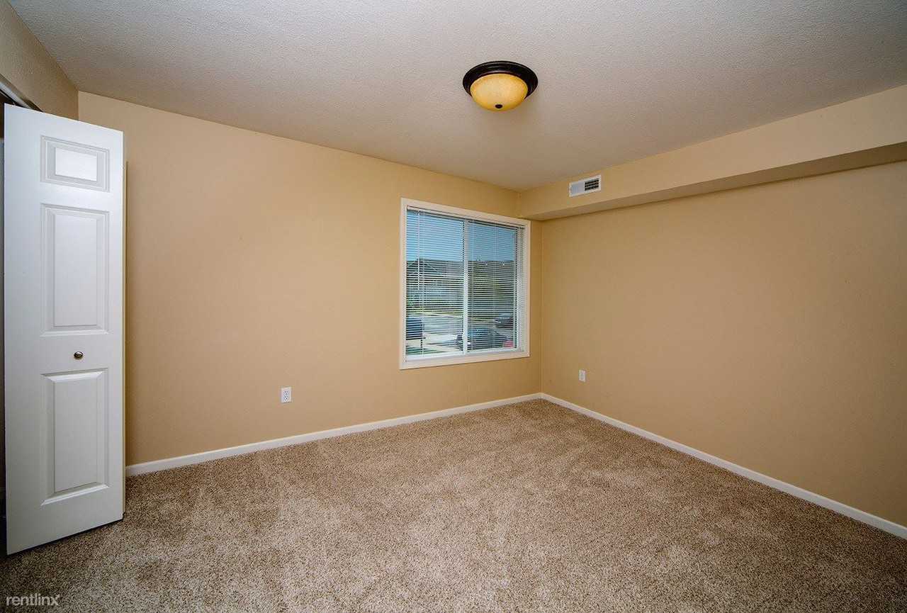 1153 N Black river Dr #7 - Photo 3 of 7