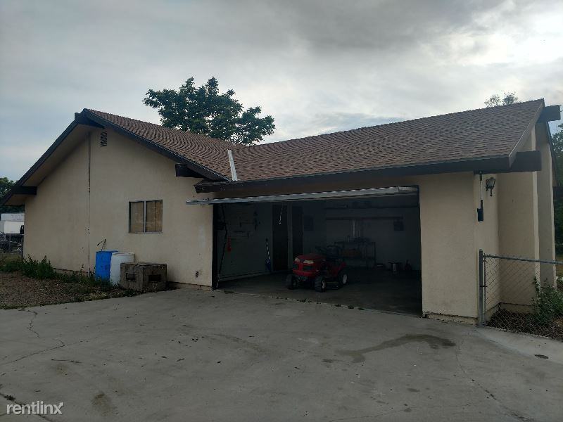 13245 Ave 232 - Photo 2 of 21