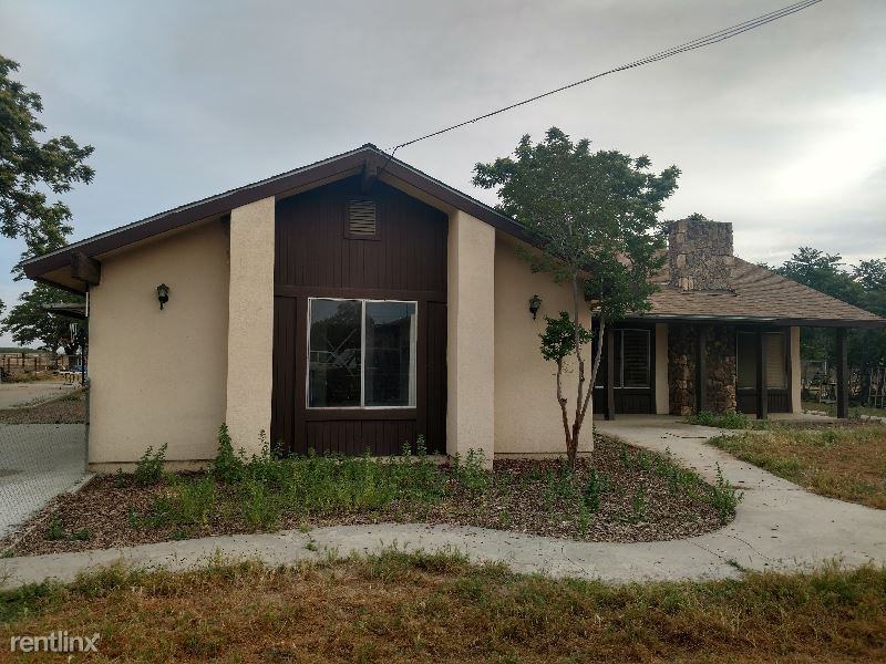 13245 Ave 232 - Photo 3 of 21