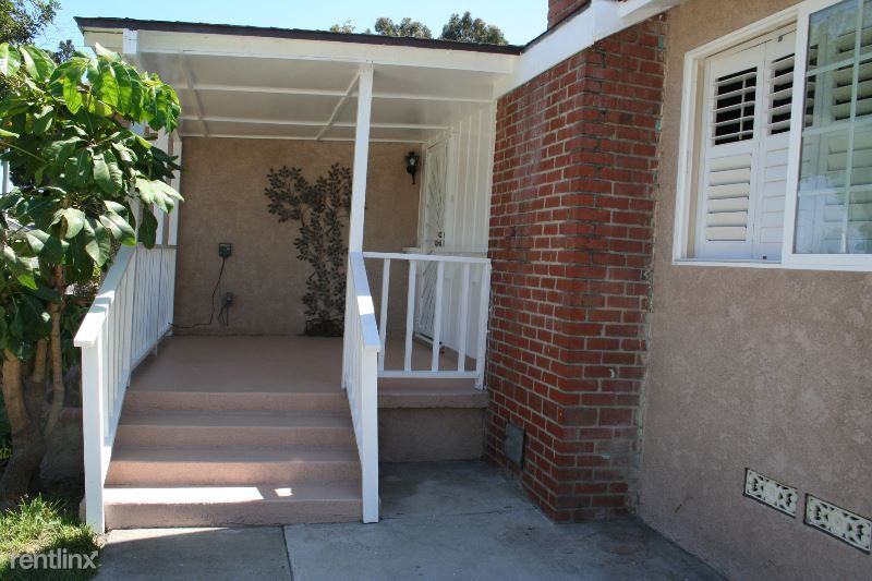 5807 Oliva Ave - Photo 2 of 34