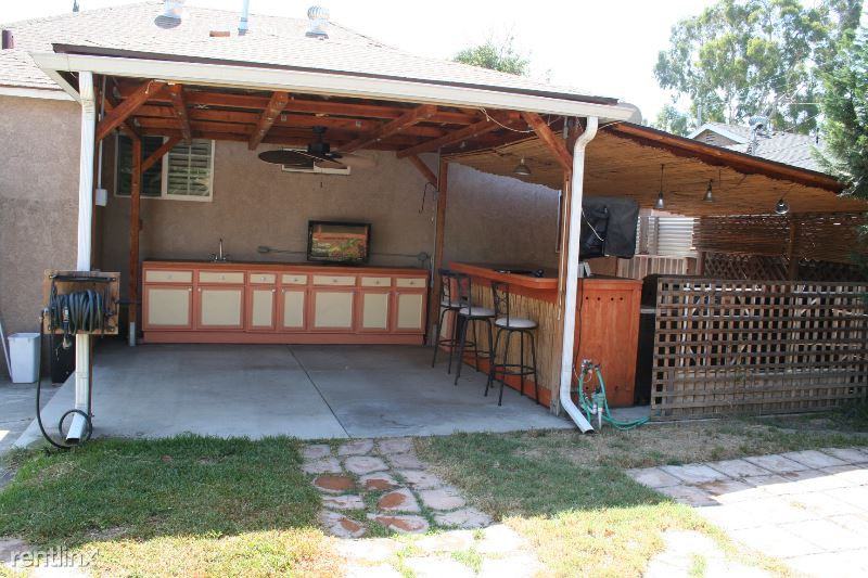 5807 Oliva Ave - Photo 3 of 34