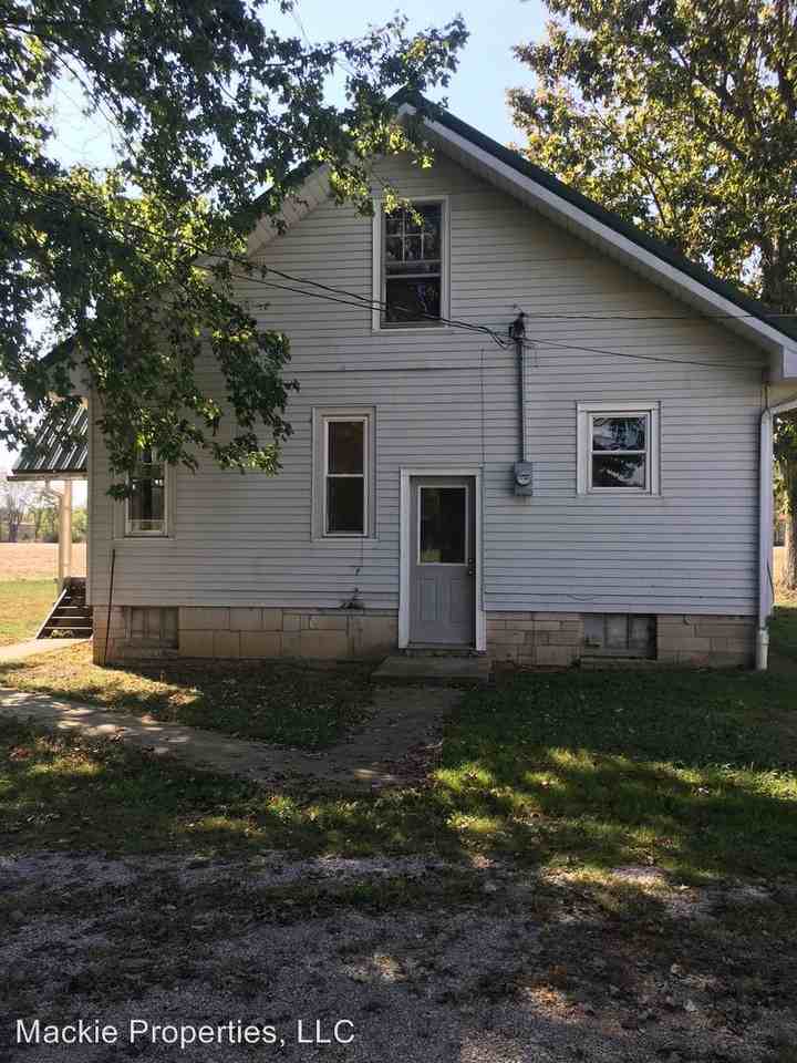 1555 Springville-Judah Rd - Photo 2 of 18