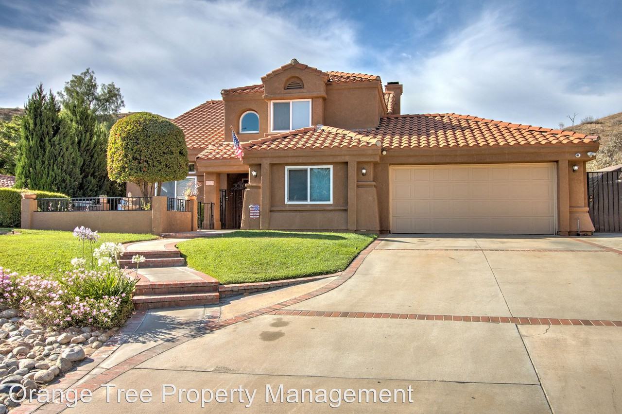 1703 S Tara Ridge Ct - Photo 2 of 28