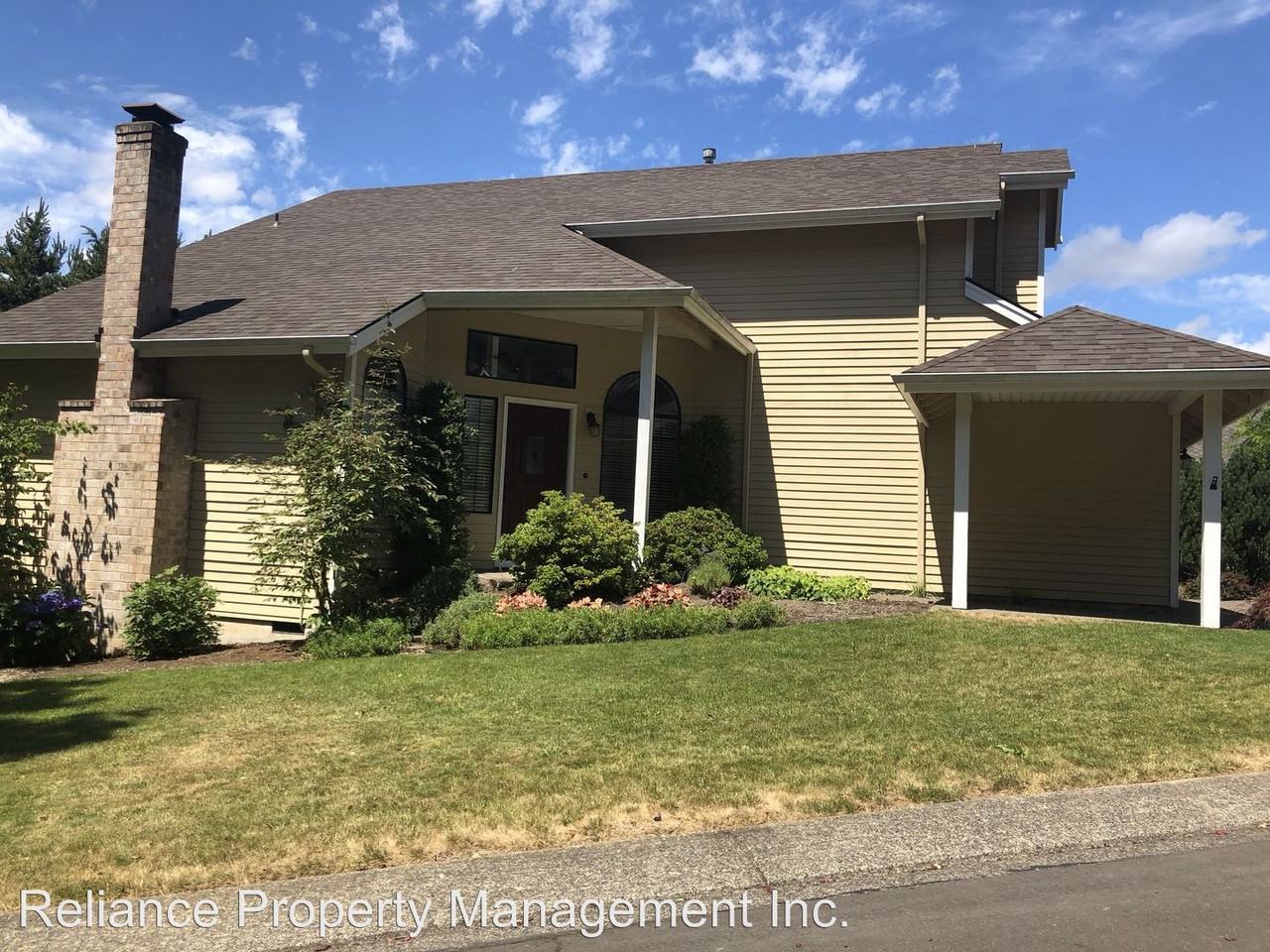 13449 Vermeer Dr - Photo 3 of 39