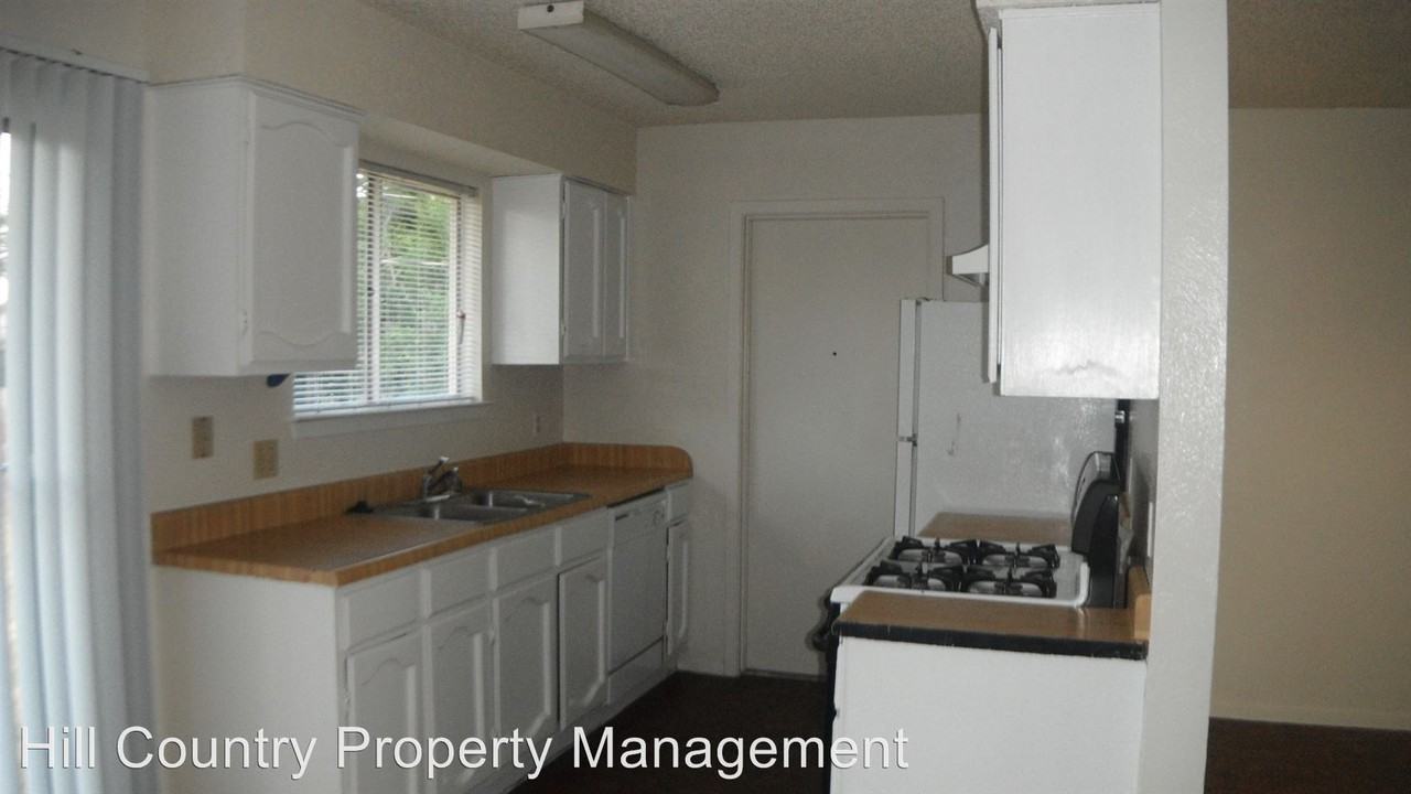 1203 Highmeadows Cove - Photo 3 of 6