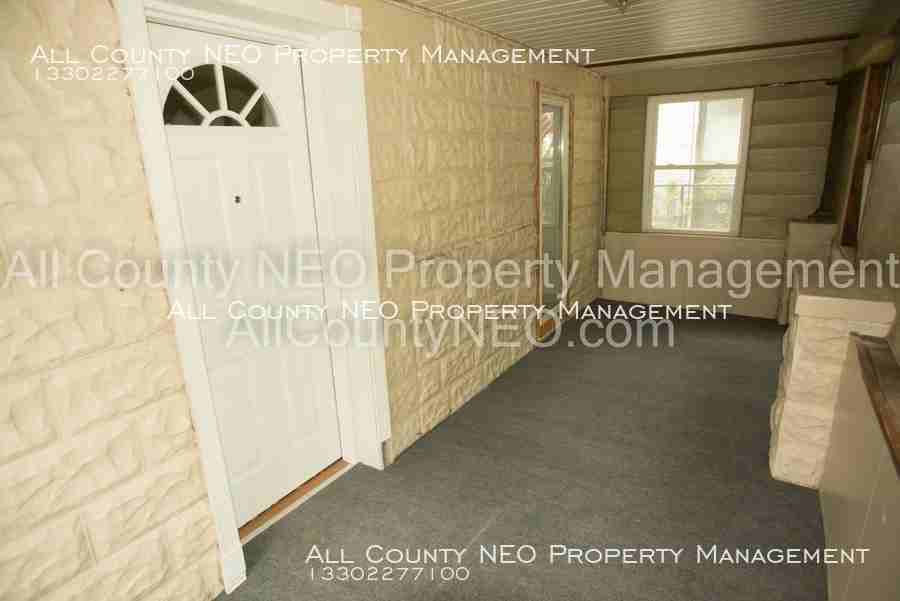 1180 Murray Ave - Photo 2 of 10