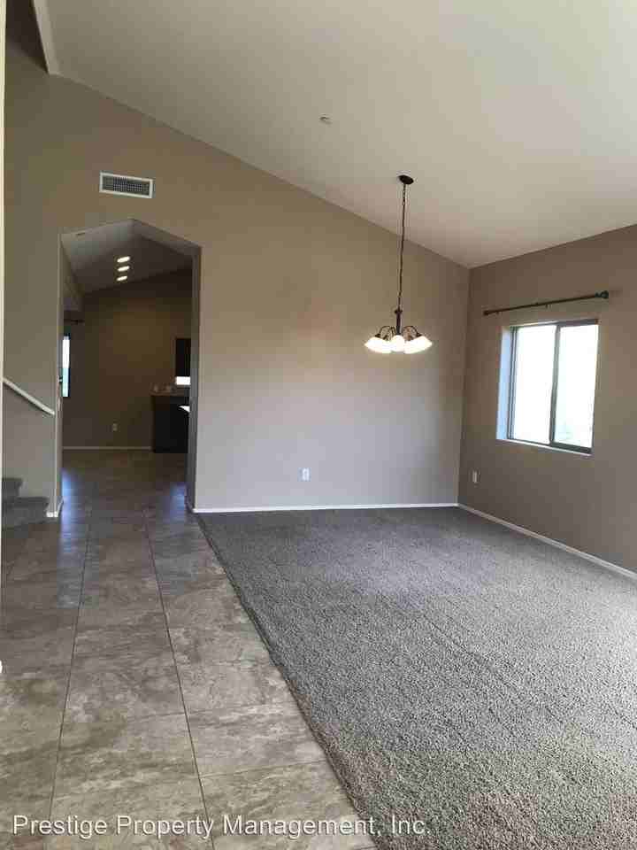 5067 W Willow Run Ln - Photo 3 of 29