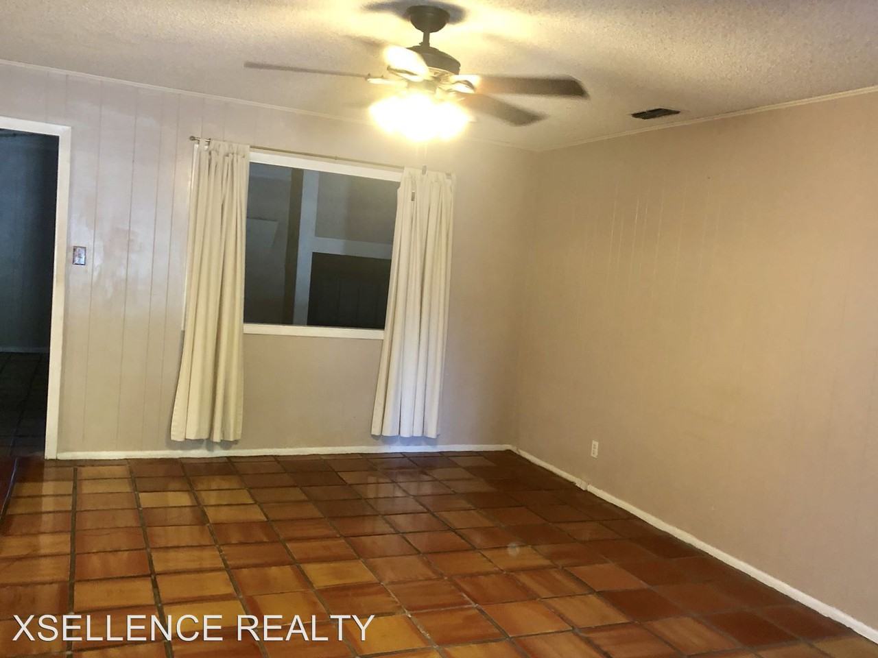 2111 Orange Blossom St - Photo 3 of 11