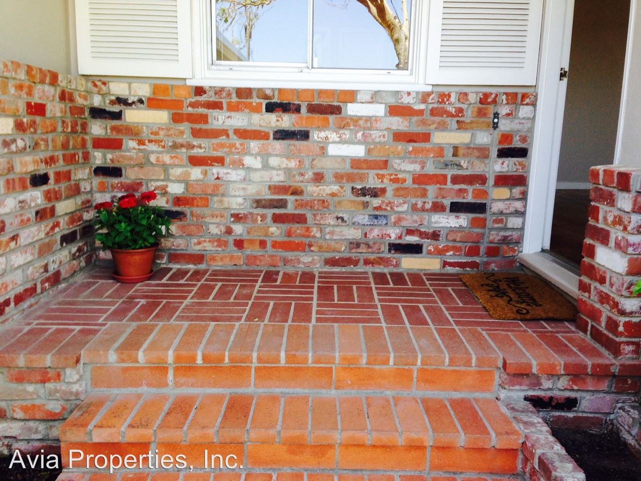 233 La Prenda - Photo 2 of 28