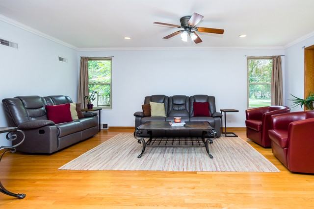 122 Park Ave - Photo 3 of 34