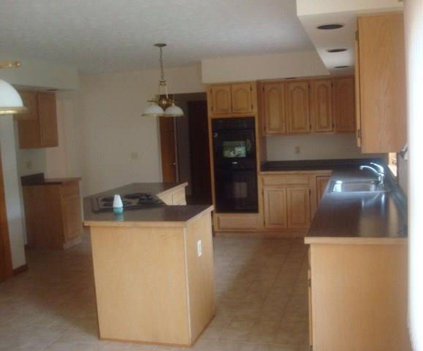 96 Boca Ave - Photo 3 of 14