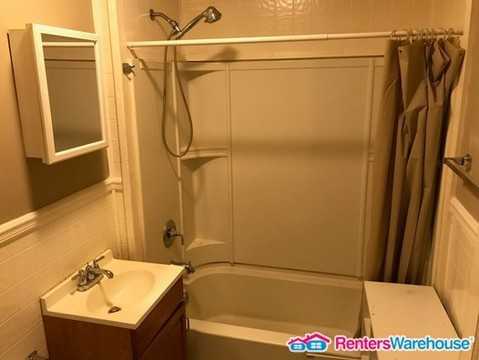 8513 Flora Ave - Photo 3 of 6