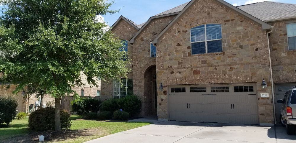 1529 Hidden Springs - Photo 2 of 31