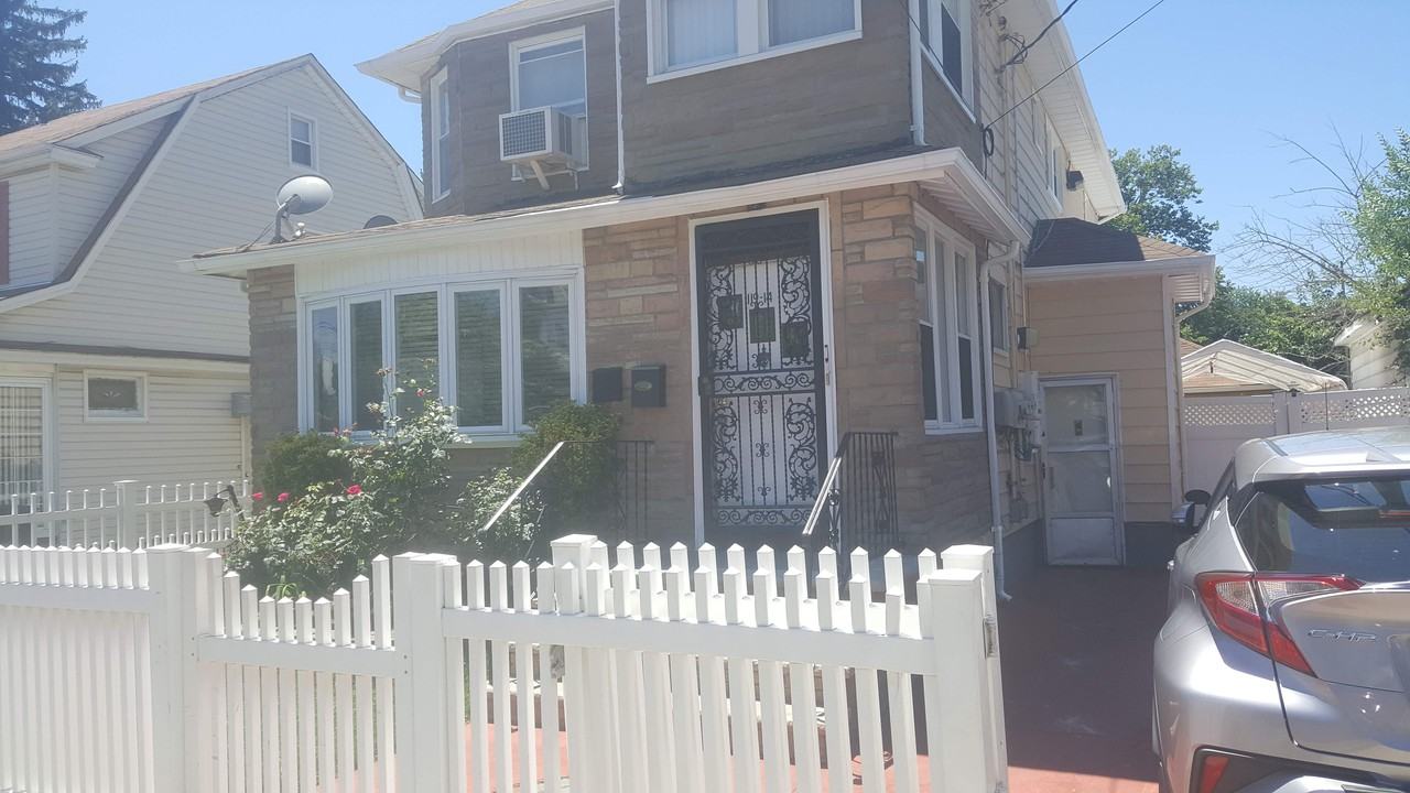 Farmers Blvd & Linden Blvd, St. Albans, NY 11412, US 1st Floor, New