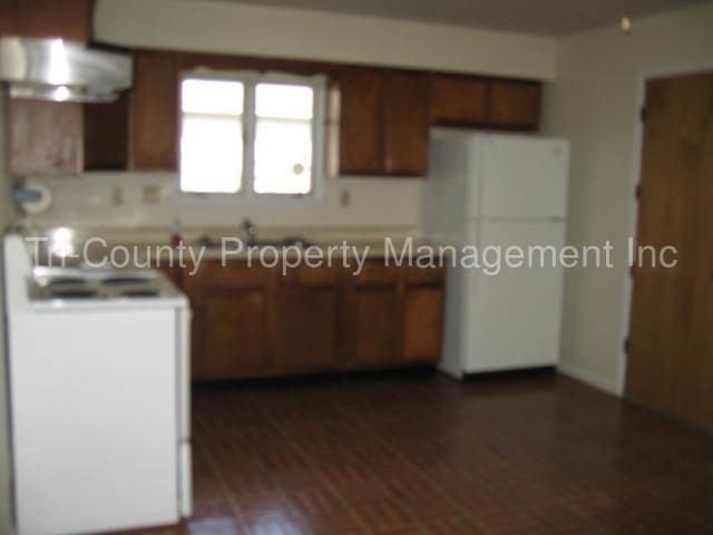 103 S East St - Photo 2 of 7