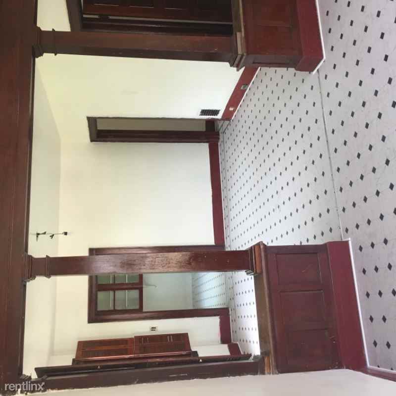 415 Winslow Ave - Photo 2 of 11