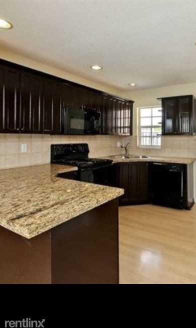 N Pine Island/ Nw 44th St - Photo 3 of 9