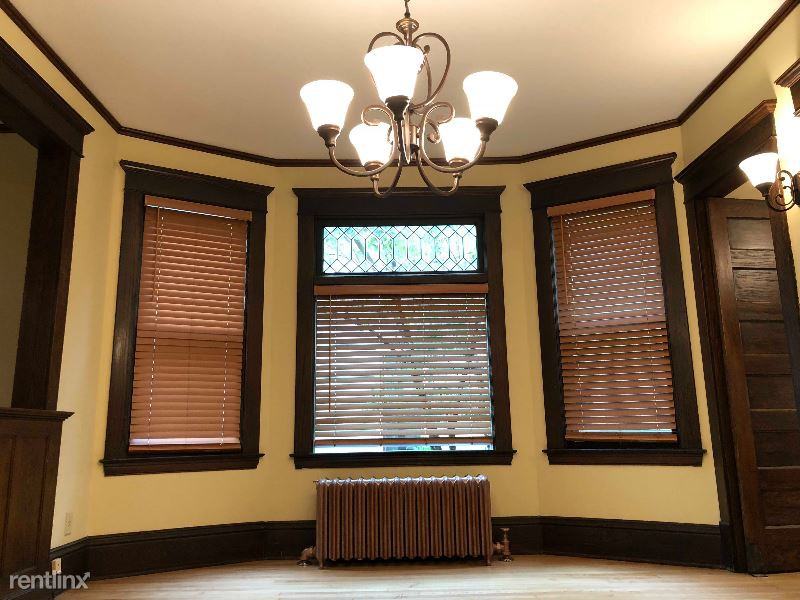 910 E Franklin Ave - Photo 3 of 16