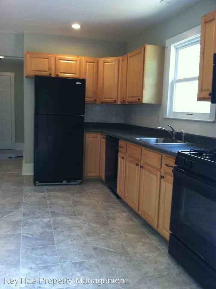 820 Linden Ave - Photo 3 of 11