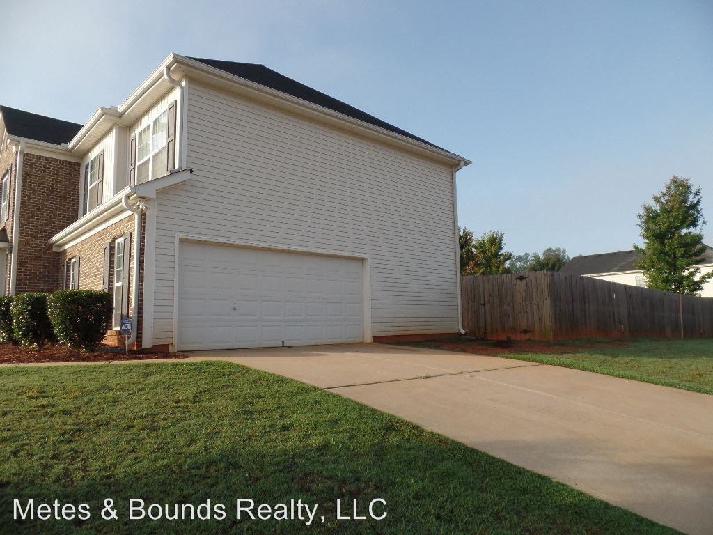 2701 Marisol Way - Photo 2 of 19