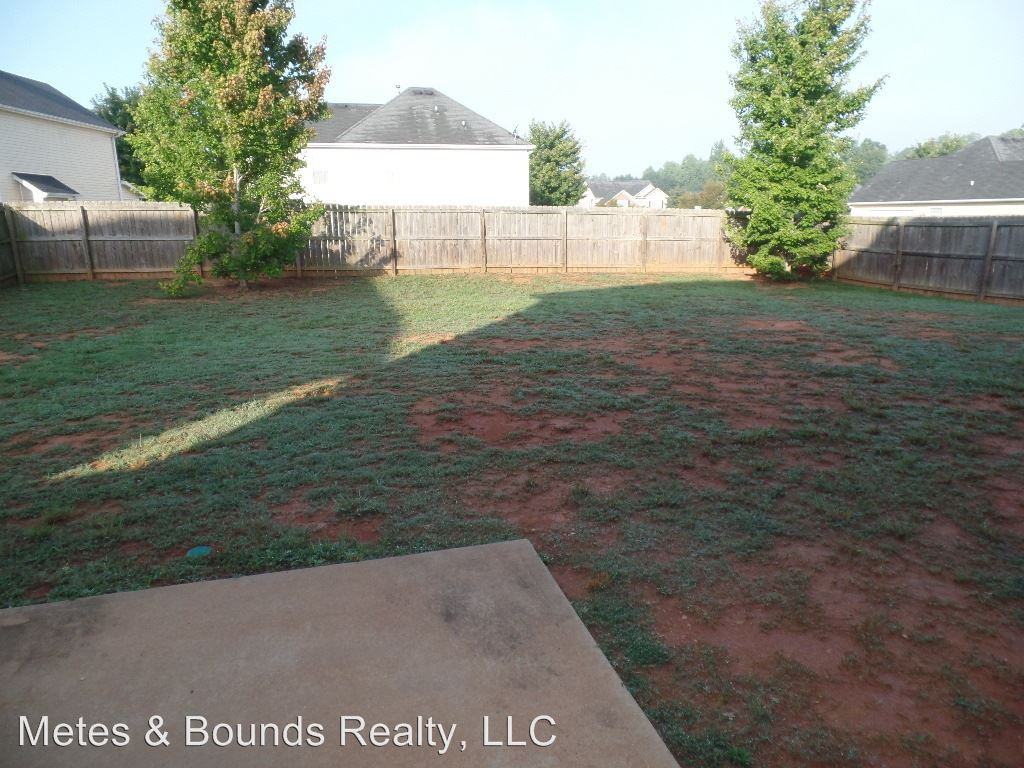 2701 Marisol Way - Photo 3 of 19