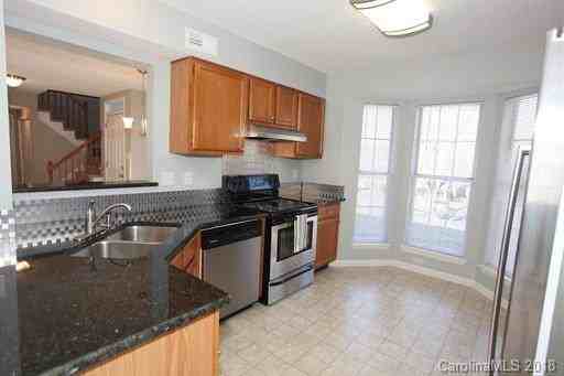 13518 Dansville Dr - Photo 3 of 19