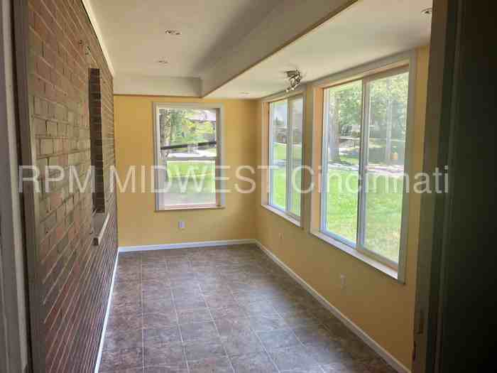 7228 Berwood Dr - Photo 2 of 15