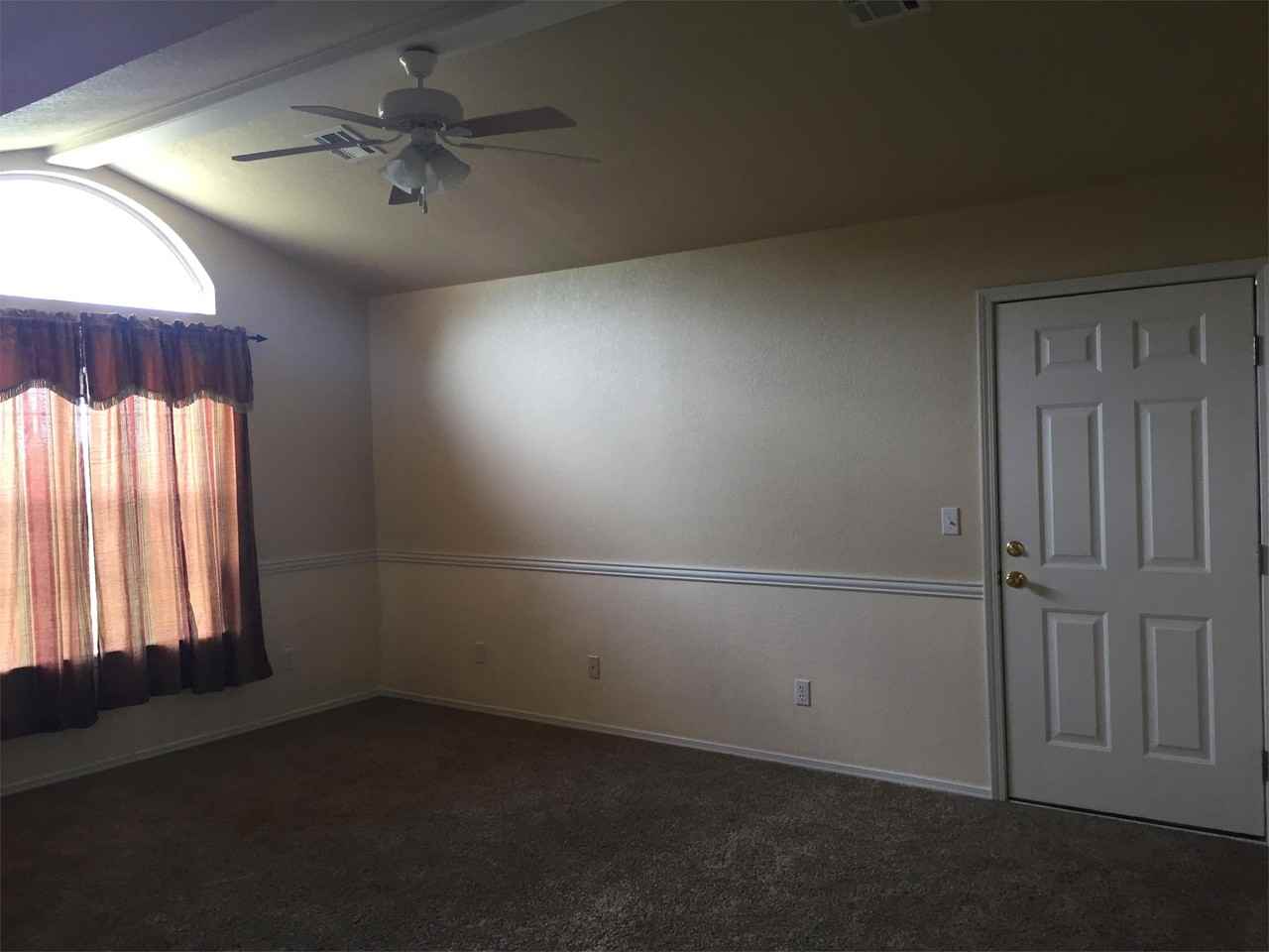 9915 Co Rd 1570 - Photo 3 of 12