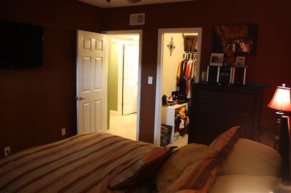 Stone Manor - Photo 2 of 18