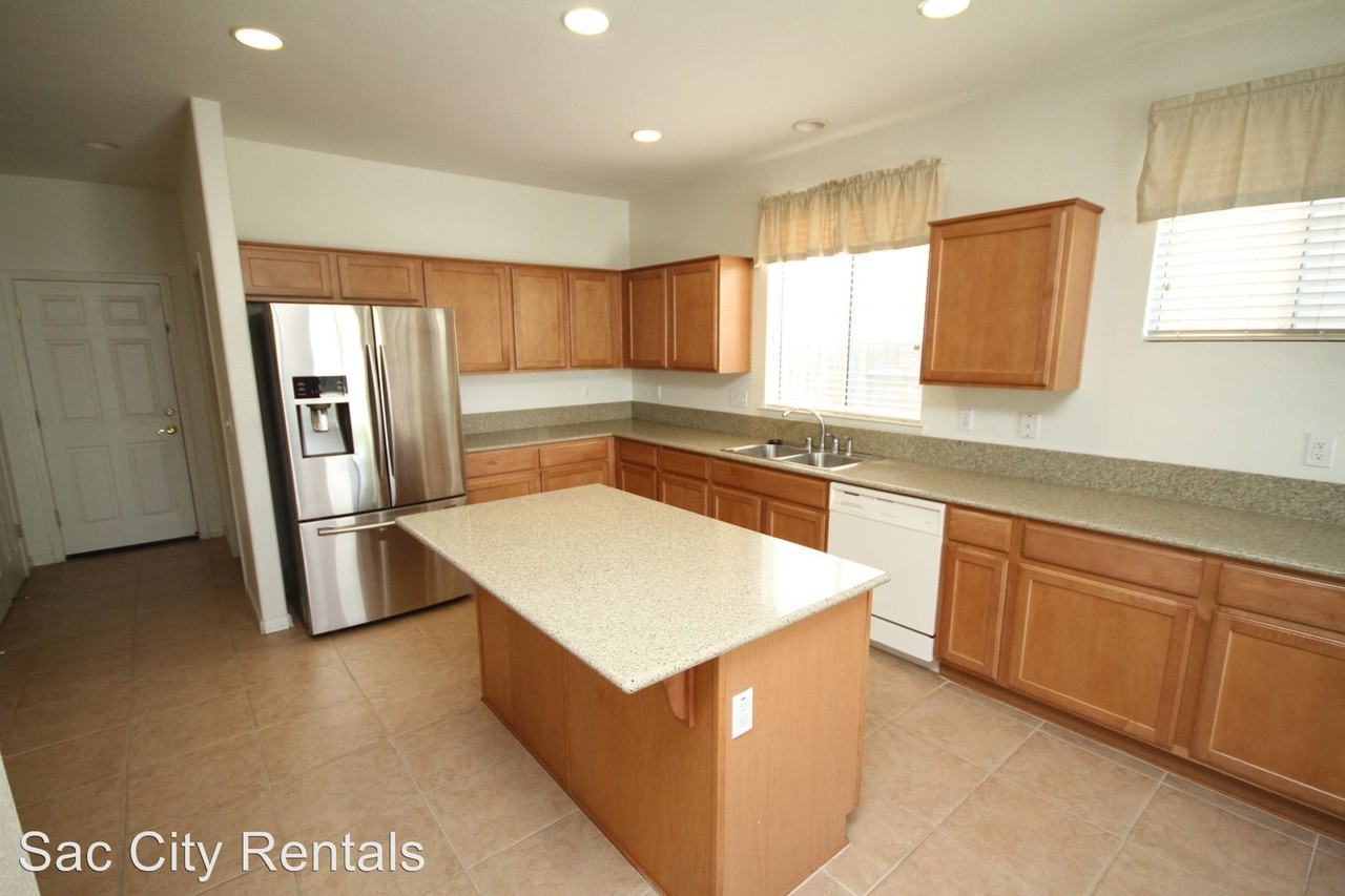 2205 Yarnell Way - Photo 3 of 19