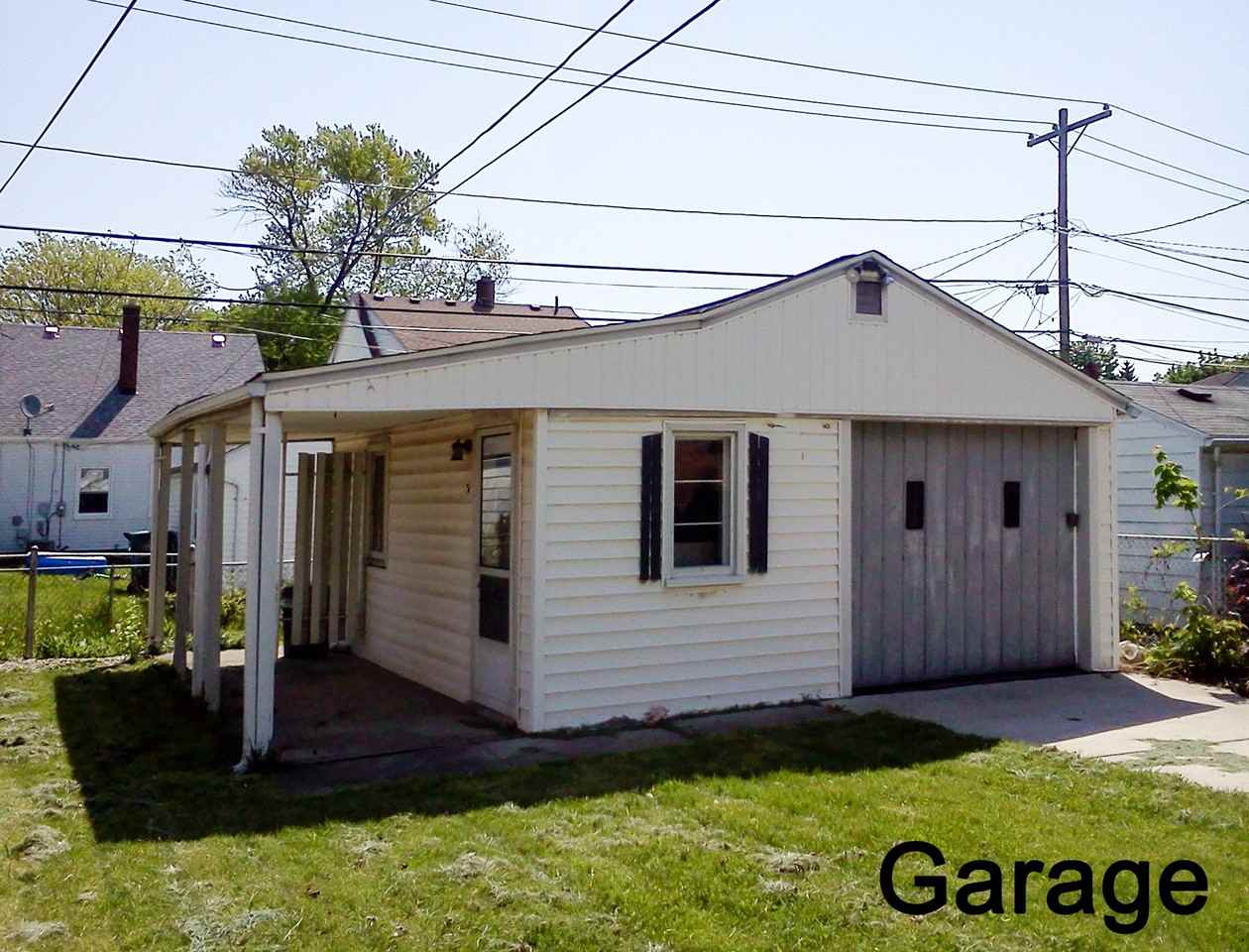 7726 Ternes St - Photo 3 of 16