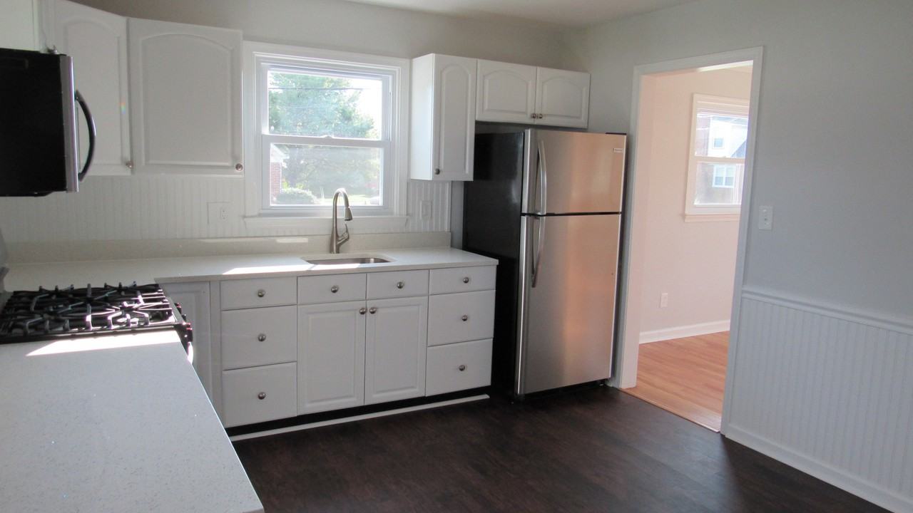 1000 Sumter Ave - Photo 3 of 14